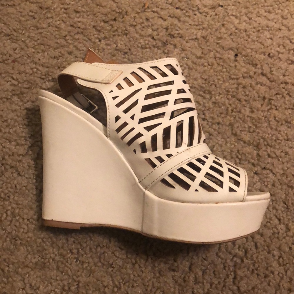 white wedges